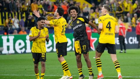 Dortmund celebra la victoria en casa