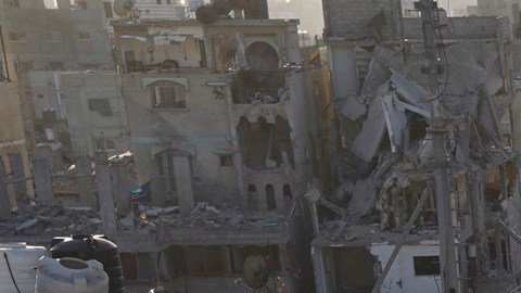 Los votantes diversos apoyan más enviar ayuda humanitaria a Palestina.
