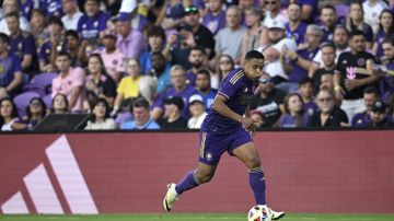 Orlando City forward Luis Muriel controls the ball during the first half of an MLS soccer match against Inter Miami, Wednesday, May 15, 2024, in Orlando, Fla. (AP Photo/Phelan M. Ebenhack)