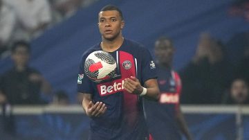 Mbappé se marcha sin conseguir la Champions.