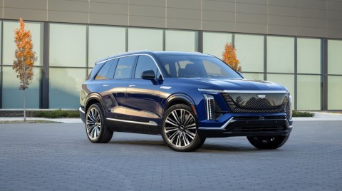 Cadillac VISTIQ 2026