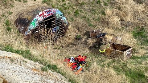 Rescatan a ocho adolescentes, uno gravemente herido, de un silo de misiles abandonado en Colorado