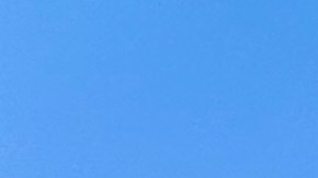 El equipo verde de fútbol soccer de Los Aztecas.