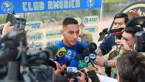 Ciudad de México, 5 de diciembre de 2023. Sebastían Cáceres, durante una zona mixta de las Águilas del América previo a las semifinales del torneo Apertura 2023 de la Liga BBVA MX, celebrada en Coapa. Foto: Imago7/ Manlio Contreras