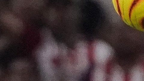 Guadalajara, Jalisco a 16 de Marzo de 2024. Julián Quiñones y Javier Hernandez "Chicharito" , durante el partido correspondiente a la jornada 12 del torneo Clausura 2024 de la Liga BBVA MX, entre las chivas rayadas de Guadalajara y las águilas del América, realizado en el estadio Akron. Foto: Imago7/Sebastian Laureano Miranda