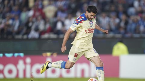 Pachuca, Hidalgo, 30 de abril de 2024. Henry Martín falla tiro a gol durante el partido de vuelta de las semifinales de la Champions Cup de la CONCACAF 2024, entre los Tuzos del Pachuca y las Águilas del América, celebrado en el estadio Hidalgo. Foto: Imago7/ Rafael Vadillo