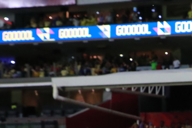 Julián Quiñones después de anotar el gol que selló el empate para las Águilas del América ante el Pachuca en el partido de vuelta de los cuartos de final del Torneo Clausura 2024 de la Liga MX.