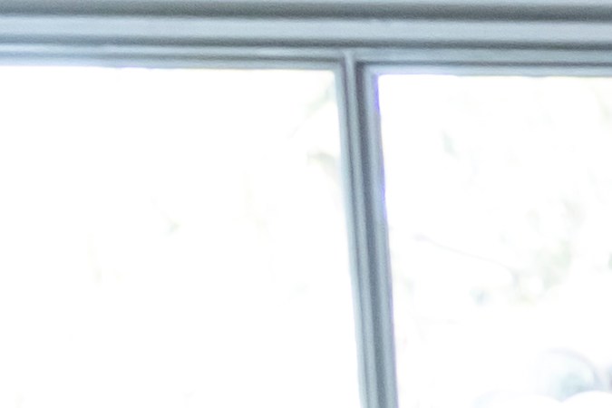 Familiares de Raúl Porto (centro) en la apertura del más reciente restaurante de Porto's, localizado en Northridge.