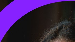 Colocan pósters en el transporte público. (Fotos Stop AAPI Hate)