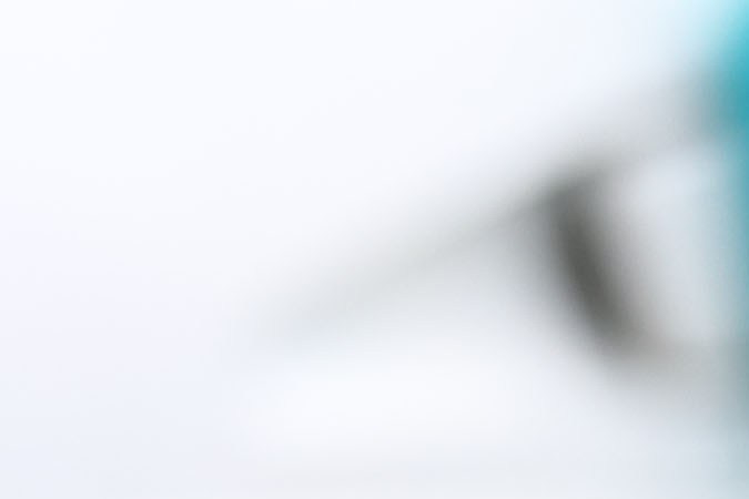 Sergio "Checo" Pérez junto a Adrian Newey, miembro clave en el equipo de Red Bull y el ex piloto de la F1 el británico Jenson Button.