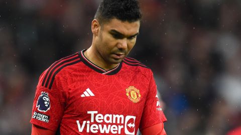 Manchester (United Kingdom), 15/05/2024.- Casemiro of Manchester United looks on during the English Premier League soccer match between Manchester United and Newcastle United in Manchester, Britain, 15 May 2024. (Reino Unido) EFE/EPA/PETER POWELL EDITORIAL USE ONLY. No use with unauthorized audio, video, data, fixture lists, club/league logos, 'live' services or NFTs. Online in-match use limited to 120 images, no video emulation. No use in betting, games or single club/league/player publications.