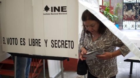 Uno de los principios del sistema electoral mexicano es la no reelección desde 1910.
