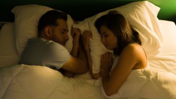 Médicos revelan quien duerme mejor entre hombres y mujeres