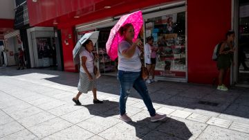 Onda de calor golpea a México con temperaturas de más de 40 grados en al menos 23 estados