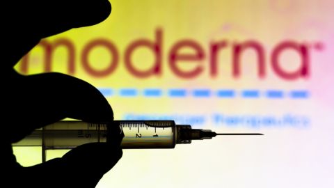 Estados Unidos financiará un ensayo de la vacuna contra la gripe aviar de Moderna