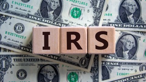 IRS Reembolso de impuestos y cheques de estímulo