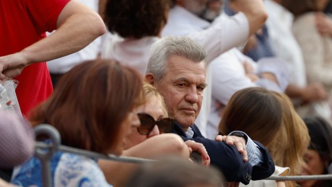 El director técnico mexicano, Javier Aguirre, aprovechando unos días de descanso en Madrid durante el festejo de la Feria de San Isidro celebrado en la Monumental de Las Ventas.