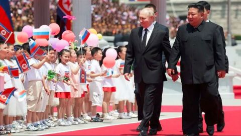 Putin y Kim: las imágenes del rimbombante recibimiento del líder de Corea del Norte al presidente de Rusia