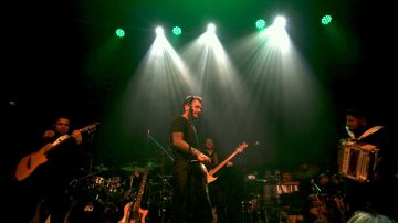 Christian Nodal recibe ola de comentarios negativos tras anunciar concierto en Argentina