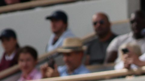 Novak Djokovic durante un juego en Roland Garros.