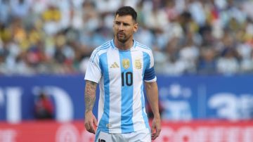 Messi fue suplente ante Ecuador.