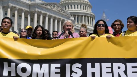 El reclamo de protecciones migratorias para los Dreamers se enfrenta a la inacción del Congreso.