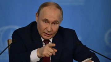 Putin presentó sus condiciones para el fin de la guerra en una reunión con embajadores rusos en Moscú.