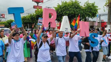 Miles en América Latina lucen los colores del orgullo LGBTI+