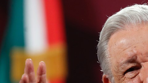 AMLO niega que en México haya un desbordamiento de flujo migratorio