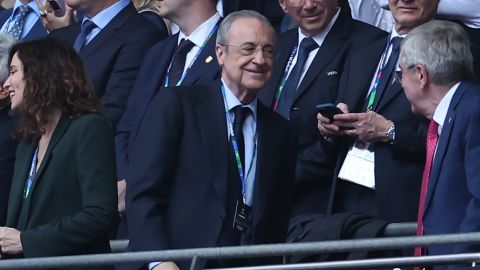 El presidente del Real Madrid, Florentino Pérez, en el palco presidencial del estadio de Wembley durante la final de la Champions League.