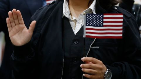 Ciertos grupos de inmigrantes indocumentados podrían tener una posibilidad hacia la Green Card y la ciudadanía.