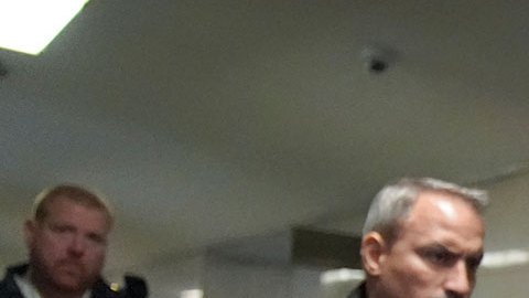 Juez ordena a Steve Bannon que ingrese a prisión en julio para que cumpla con su sentencia de desacato