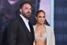 ¡Jennifer Lopez regresa de vacaciones en Europa y visita la oficina de Ben Affleck!