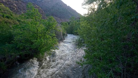 Niño de 12 años murió tras caer a un río Utah mientras estaba de vacaciones con su familia