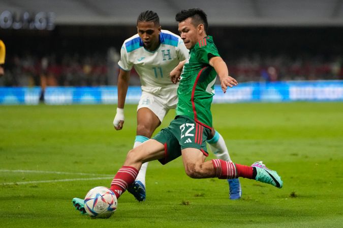Hirving "Chucky" Lozano durante un partido de la Selección de México en la pasada edición de la Nations League de la Concacaf disputado en noviembre.