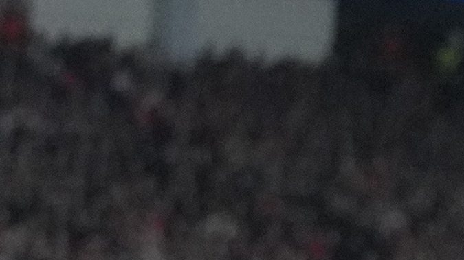 Lozano en un partido por la UEFA Champions League.