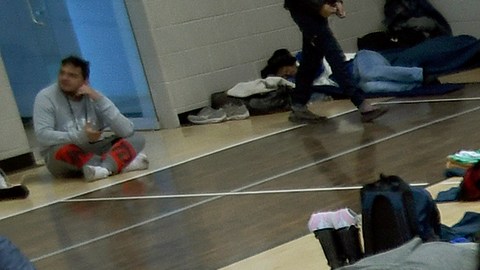 Migrantes recién llegados a Denver solo podrán alojarse por tres días en albergues municipales