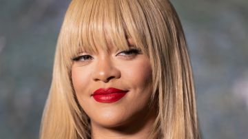 Rihanna se sincera sobre la caída del cabello posparto: "Eso no estaba en el folleto”