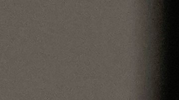 El neerlandés Max Verstappen saludando al mexicano Sergio "Checo" Pérez tras haberse subido al podio del Gran Premio de China esta temporada.