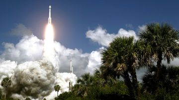 Boeing logra lanzamiento de su primera misión espacial rumbo a la EEI con astronautas de la NASA a bordo