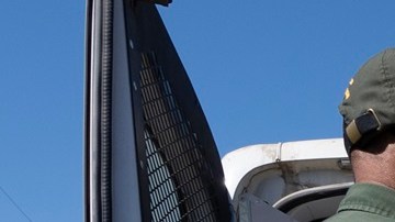 La Administración Biden reporta 24,000 deportaciones aceleradas en tres semanas.