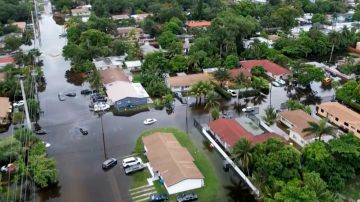 Florida espera más lluvias mientras millones de personas permanecen bajo alerta de inundaciones