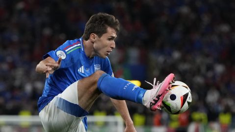 Italy's Federico Chiesa controls the ball during a Group B match between Italy and Albania at the Euro 2024 soccer tournament in Dortmund, Germany, Saturday, June 15, 2024. (AP Photo/Alessandra Tarantino)