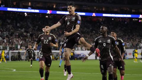 Mexico's Gerardo Arteaga celebrates scoring his side's opening goal against Jamaica during a Copa America Group B soccer match in Houston, Saturday, June 22, 2024. (AP Photo/David J. Phillip)