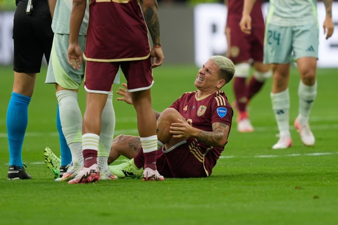 Yeferson Soteldo, estrella del Gremio en el fútbol brasileño, es una de las principales figuras ofensivas de la Selección de Venezuela.