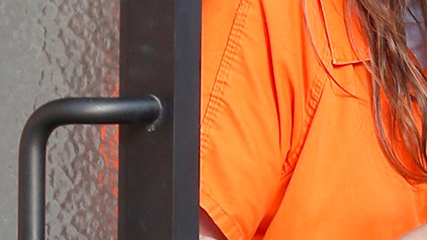 Mujer arrestada