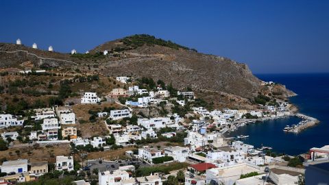 Turista estadounidense hallado muerto en la playa de una isla griega