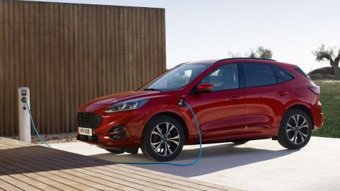 Ford Kuga 2024 renovación y tecnologías avanzadas