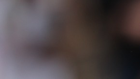 La polaca Iga Swiatek posando con el trofeo del Roland Garros que conquistó este sábado en París.