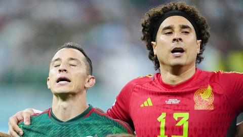 Andrés Guardado y Guillermo Ochoa en la selección mexicana.